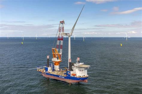 The dublin array offshore wind farm site is located approximately 10 km off the east coast of dublin and has a proposed electrical generating capacity of paul taylor, intertek energy & water's numerical modelling lead, said: Borssele III & IV: Giant Dutch Offshore Wind Farm