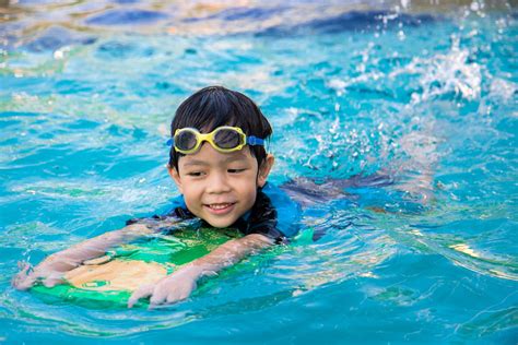 aquaducks swim school swimming lessons for all learn to swim 5 yrs and older