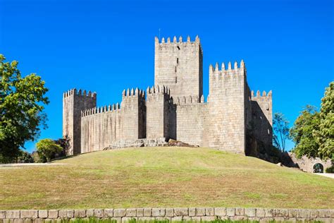 Há Três Portugueses Entre Os 20 Castelos Mais Impressionantes Da Europa