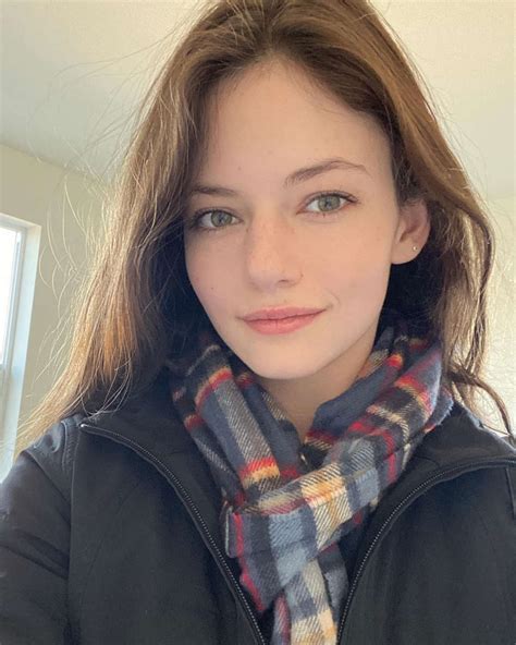 Mackenzie Foy Nude Photos