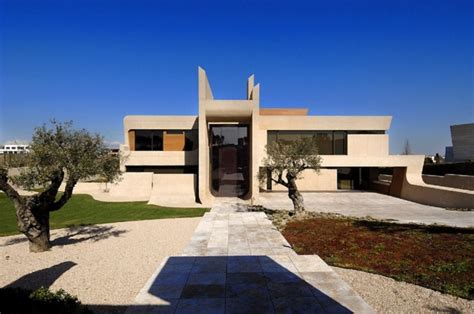 Concrete House In Madrid By A Cero Architects