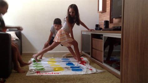 Brincadeira Com Twister Youtube