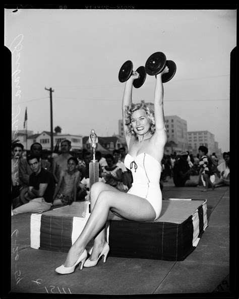 Miss Muscle Beach Of 1954 Muscle Beach Muscle Up Muscle Girls Muscle Fitness Female Fitness