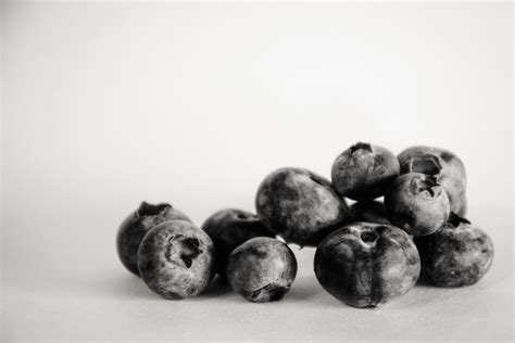 Paling Bagus 18+ Gambar Buah Buahan Warna Hitam Putih