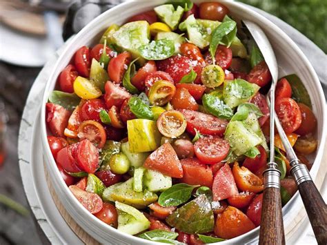 10 Best Basil Leaves Salad Recipes