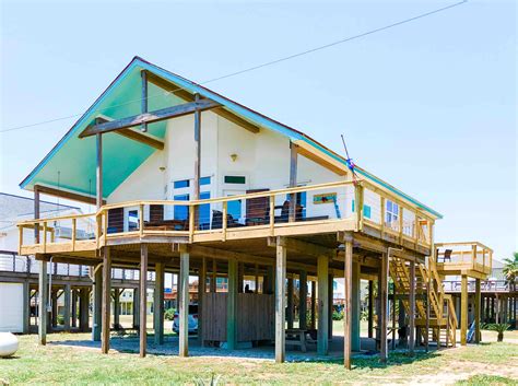 Tranquil Craftsman beach house - Houses for Rent in Freeport, Texas