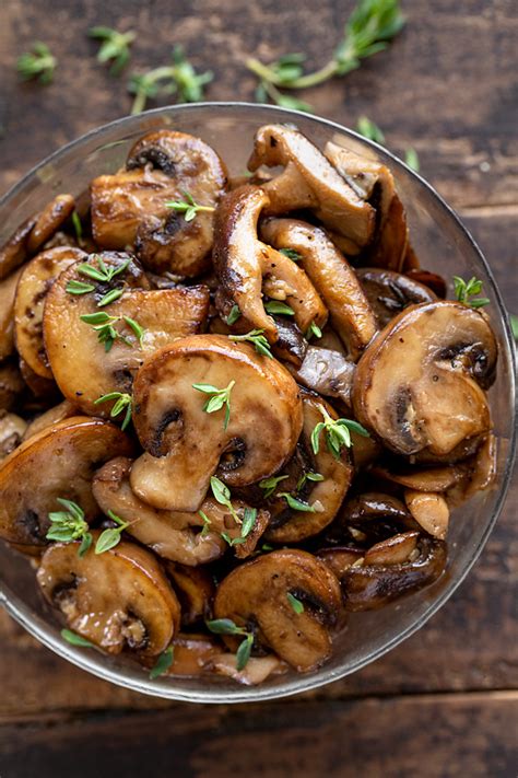 Sauteed Mushrooms with Garlic | Recipe | Stuffed mushrooms, Sauteed ...