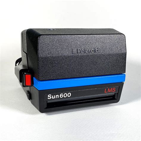 Polaroid Sun 600 With Upcycled Blue And Red Face Refreshed Cleaned
