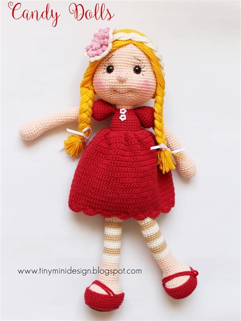 Amigurumi Kırmızılı Candy Doll Ve Amigurumi İçin Kullanılan İplikler