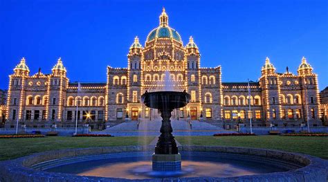Things To Do At Victoria BC S Parliament Buildings