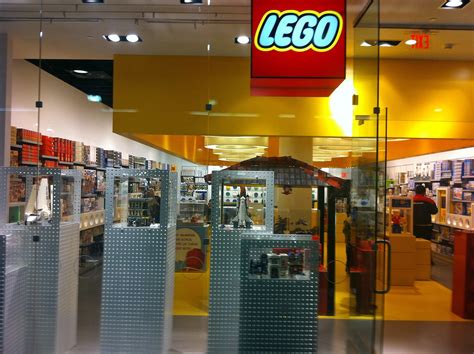 Lego Storefront Lego Store Sacramento Ca Arden Fair M