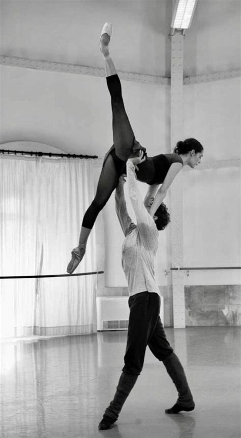 Split Lift Filmmaking Filmmaking Photos Dancing Poses Ballet