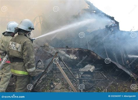 Brandweerman Stock Afbeelding Image Of Uniformen Munitie