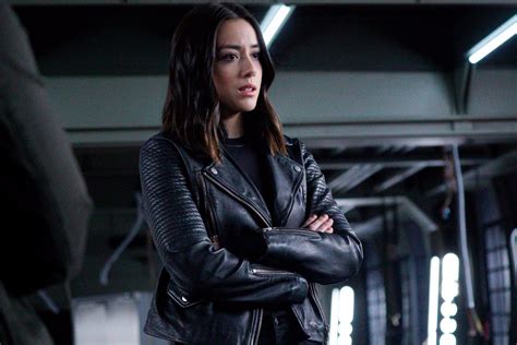 Chloe bennet has revealed the short haircut she'll be rocking as daisy johnson in agents of s.h.i.e.l.d. Marvel's Agents of SHIELD Returns in Summer 2019 - Today's ...