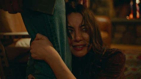 Black Bear Review Aubrey Plaza Is Terrific In A Halved Drama