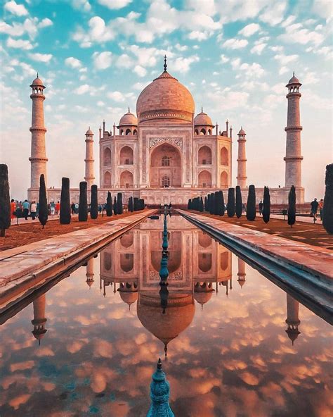 The Taj Mahal Is Just Breathtaking ⛩️🇮🇳 📍 Taj Mahal India Via
