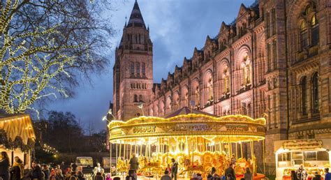 London Christmas Tradition And How To Celebrate Them Essex Minibuses