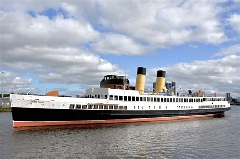 the ts queen mary celebrating 90 years ‘doon the watter the scottish banner