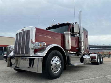 Peterbilt Revamps A Classic But Stays True To Roots With New Model 589