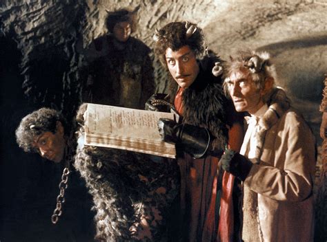 S čerty nejsou žerty je česká filmová pohádka režiséra hynka bočana natočený v roce 1984 na motivy pohádek boženy němcové čertův švagr a o nesytovi. S čerty nejsou žerty, Sleduj filmy online zdarma na ...