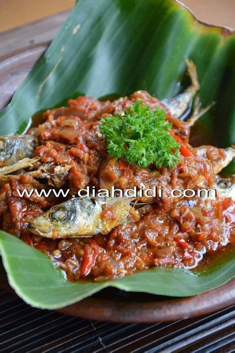 Siapa sih yang mengenal pindang, salah satu masakan yang masih menjadi favorit setiap orang. Diah Didi's Kitchen: Sambel Tomat Ikan Pindang & Lodeh ...