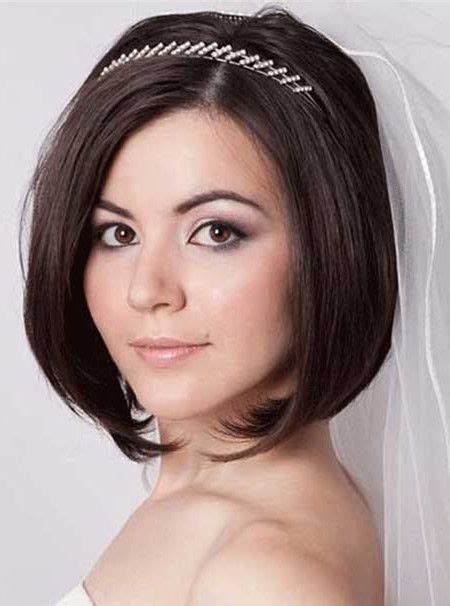 Sleek Bobbed Chic And Romantic 20 Best Wedding Hairstyles For Short