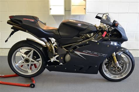 This time is was called frecce tricolori and was limited to only 11 units. Mv Agusta F4 750 SPR - 1 of only 300 produced