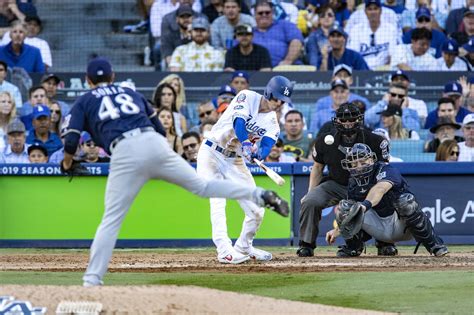 Dodgers Punch Their Ticket To World Series With 5 1 Win Over The