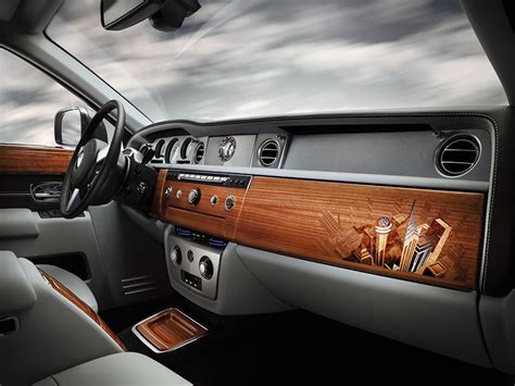 2015 Rolls Royce Phantom Metropolitan Collection สวยวิจิตรด้วยหัตถศิลป์