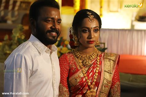 Vishnu unnikrishnan is quite busy these days. vishnu unnikrishnan marriage photos 130 - Kerala9.com
