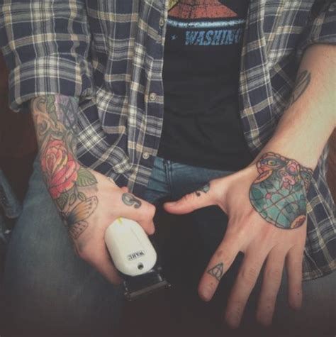 101 Awesome Hand Tattoos That Will Inspire You To Get Inked All Teens