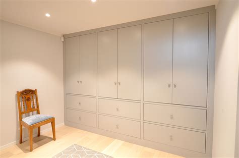 Garderobe Med Store Skuffer Tall Cabinet Storage Storage Cabinet