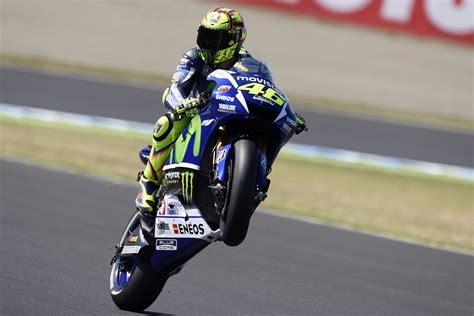 Valentino rossi (urbino, 16 febbraio 1979) è un pilota motociclistico e dirigente sportivo italiano. GP du Japon 2015 (MotoGP, Q1/Q2) : Jorge Lorenzo vs ...