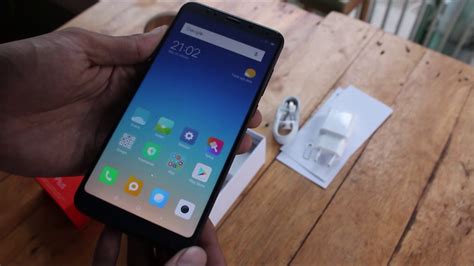 Whether you're looking for something cheaper or for a device meanwhile, the redmi 5 plus is now available with 4gb ram and 64gb of storage at rm899. REVIEW - FITUR MENARIK XIAOMI REDMI 5 PLUS - YouTube
