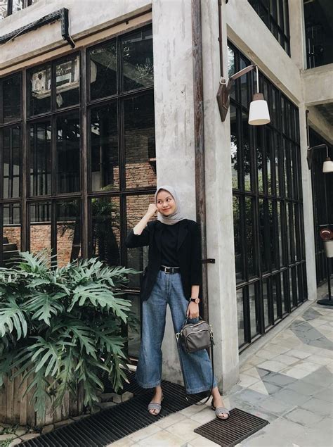 Ootd Hijab Baju Hitam Celana Jeans | Jilbab Gallery