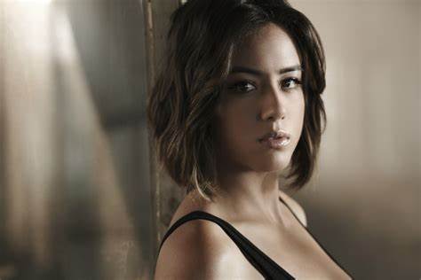 Хлоя Беннет (Chloe Bennet, Chloe Wang) - актриса - фотографии Картинка - Хлоя Беннет (Chloe Bennet, Chloe Wang) - актриса - фотографии