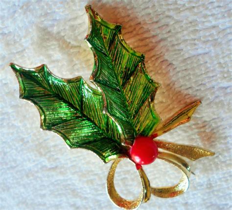 Vintage Gerrys Christmas Holly Leaf Berries Ribbon Brooch Etsy