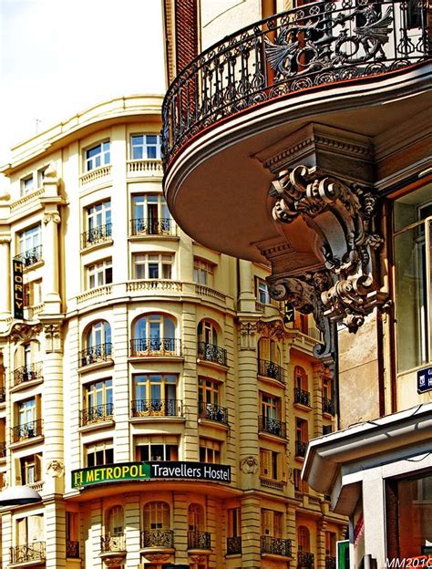 Simple Science: How to Make a Volcano with Kids