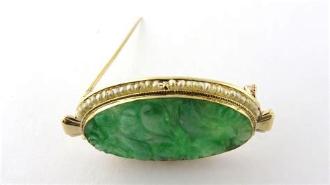 Vintage 14k Yellow Gold Oval Brooch Pin With Carved Jade And Seed From