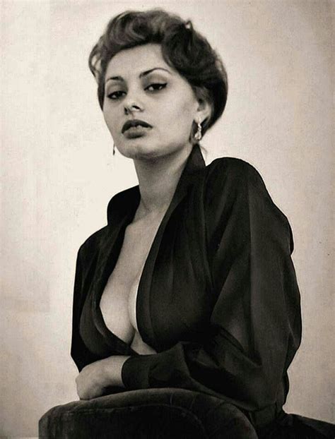 Pin On B Sophia Loren
