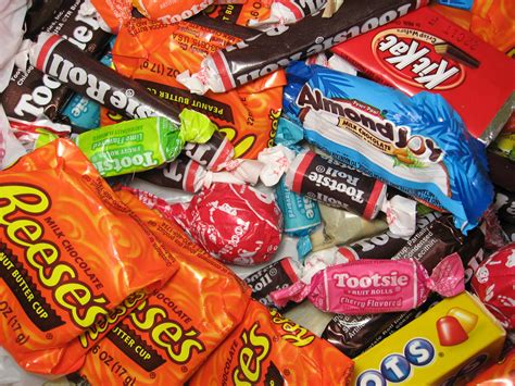 15 fun things to do with leftover halloween candy the holiday and party guide