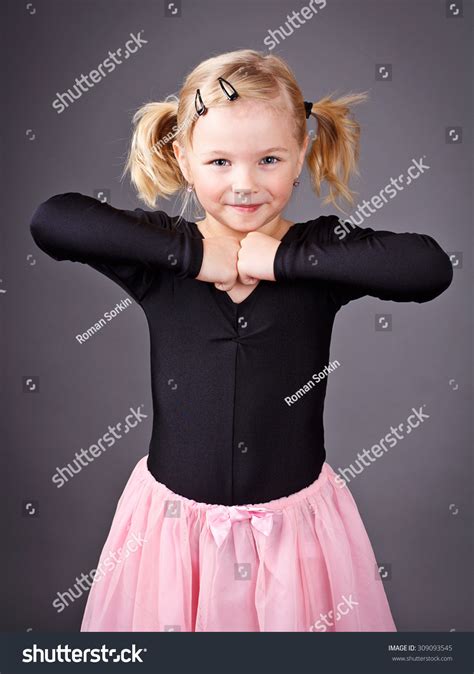 Pretty Little Girl Dancing Ballet Stock Photo 309093545 Shutterstock