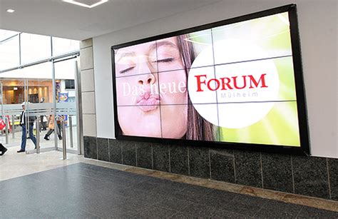 7 Reasons To Make The Move To Digital Signage
