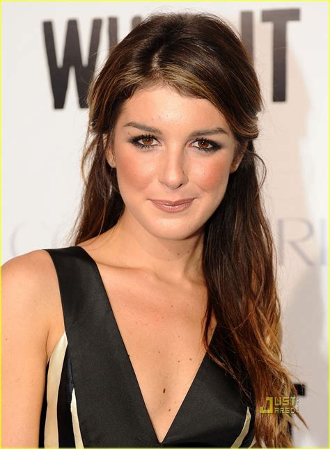 Shenae Grimes Whips It Good Photo Shenae Grimes Pictures