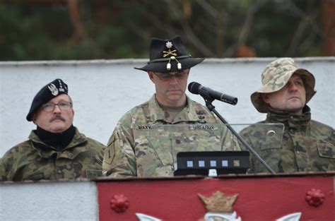 Us And Polish Cavalry Troops Participate In Patch Ceremony Article