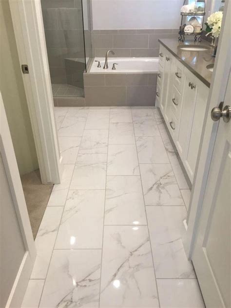 Marble Tile Bathroom Flooring Ideas 38 Bathroommakeover In 2020