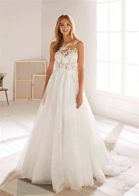 Wenn sie bei beach hochzeitskleid immer noch zweifel haben und über die wahl eines ähnlichen produkts nachdenken, ist aliexpress ein großartiger ort, um preise und verkäufer zu vergleichen. Beach / Strand Brautkleider - hochzeitsrausch Brautmoden