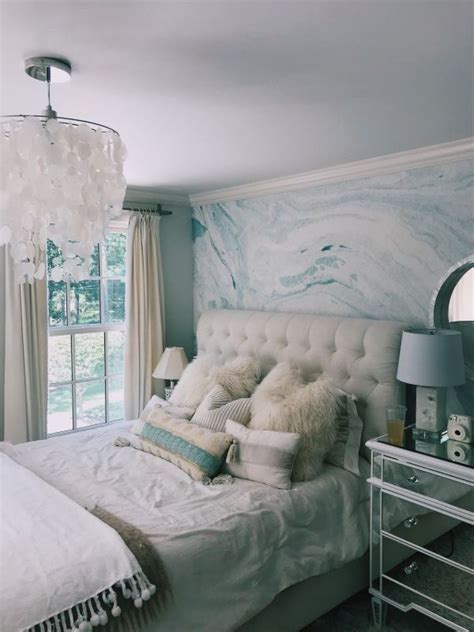 See more ideas about home decor, bedroom inspo, bedroom. Pin by keegan !! on bedroom inspo | Feature wall bedroom ...