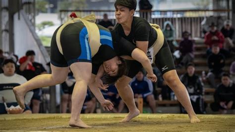 Girls Wrestle Way To Sumo Inclusion In Japan World The Times