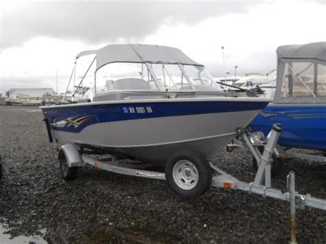 Live bait well fish box garmin fish,depth,gps 1 scotty manual down rigger full canvass cabin. Smoker Craft 162 Osprey Boats for sale